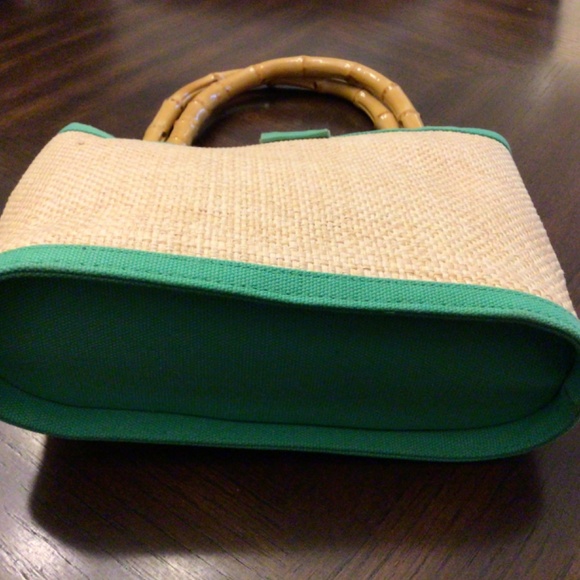 NWOT Lilly Pulitzer purse - Picture 5 of 10